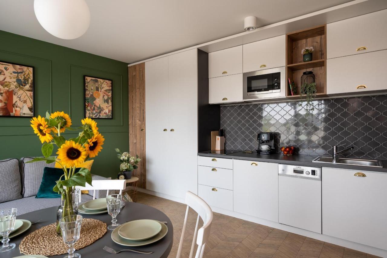 3 Minutes Apartments Old Town Krakow Luaran gambar